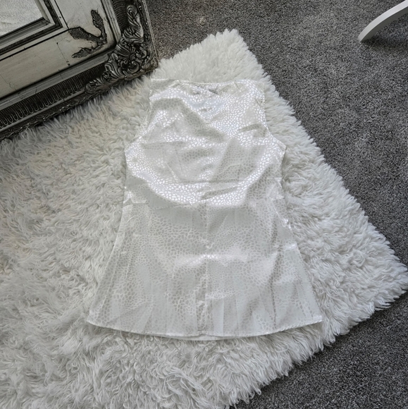 Nash Grey White Leopard Print Sleeveless Top. Size Medium. New without tags. - Picture 3 of 7